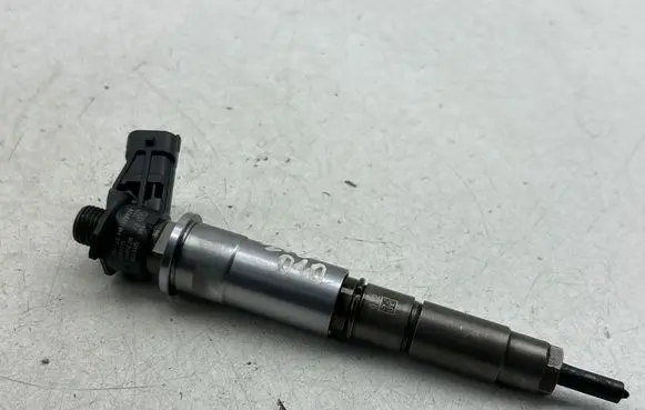 Fuel injector