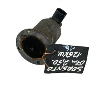 KIA Sorento EGR valve 284104A410