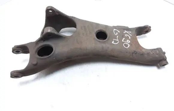 Volvo XC90 Rear upper control arm/wishbone 8666346