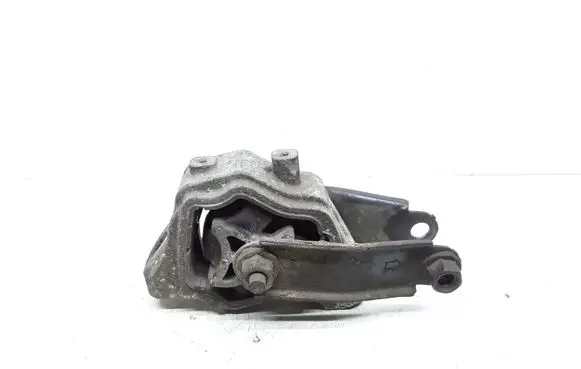 Volvo XC60 Engine mount bracket