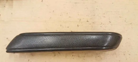 Volkswagen Golf II Rear door handle trim 191867180