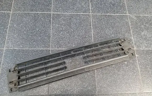 Volkswagen Polo V 6R Front bumper lower grill 6C0853677F