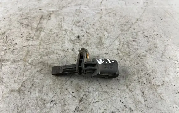 Volkswagen PASSAT B6 ABS brake wheel speed sensor 7H0927804