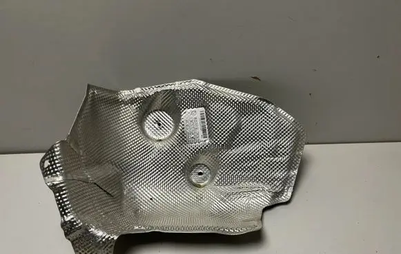 BMW X6 G06 Heat shield in engine bay 7424938