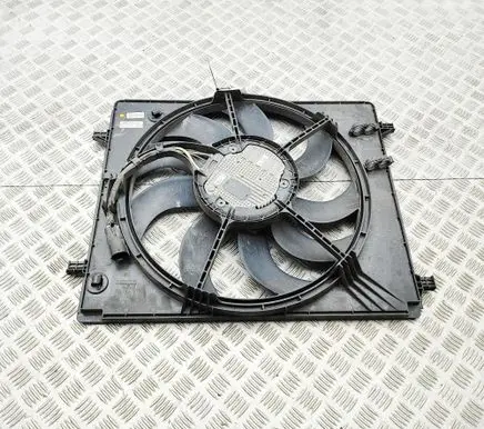 Maserati Levante Radiator cooling fan shroud 670106022