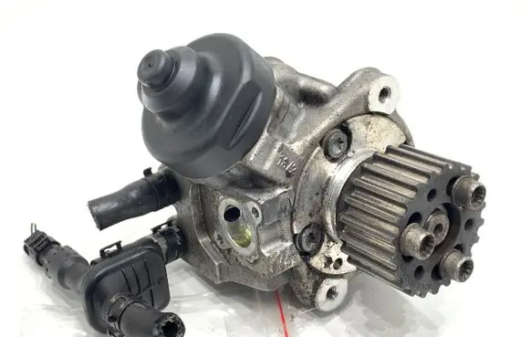 Skoda Superb B6 (3T) Fuel injection high pressure pump 03L130755