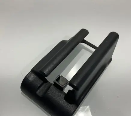 Mercedes-Benz E W211 Front driver seat rail trim 2119190520 70040001 A2119190520