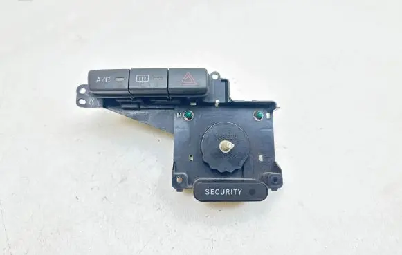 Toyota Yaris Windscreen/window heater switch 758294
