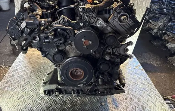 Audi A4 S4 B8 8K Engine