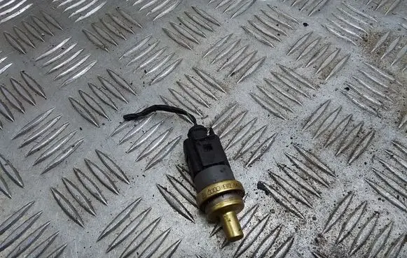 Volkswagen Transporter - Caravelle T5 Coolant temperature sensor 06A919501