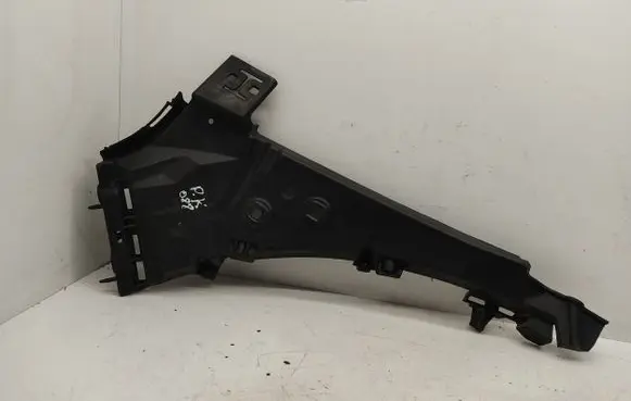 Audi Q7 4L Front bumper mounting bracket 4L0807283A