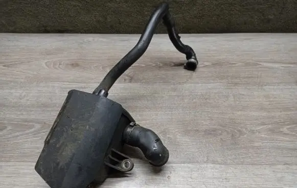 Breather/breather pipe/hose