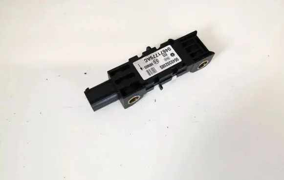Jeep Grand Cherokee (WK) Airbag deployment crash/impact sensor 04671779ac