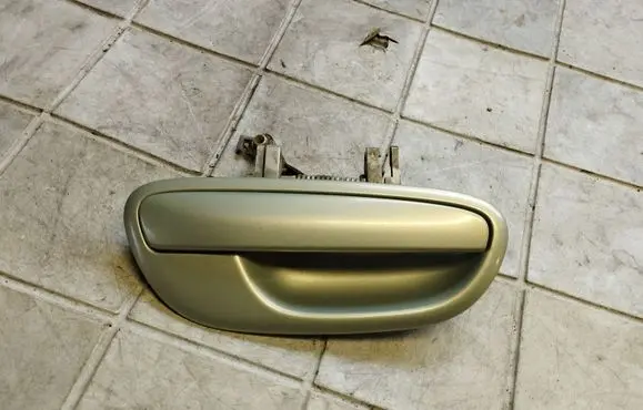 Subaru Outback Front door exterior handle