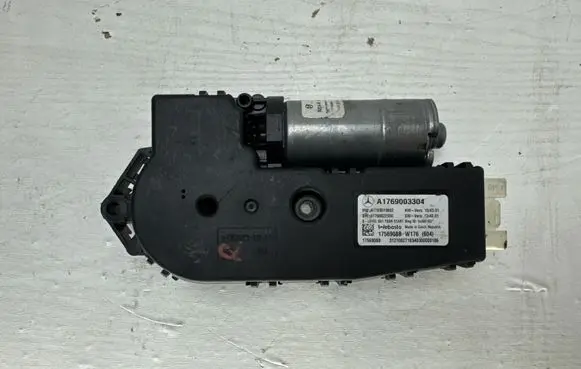 Mercedes-Benz GLE (W166 - C292) Sunroof motor/actuator A1769003304