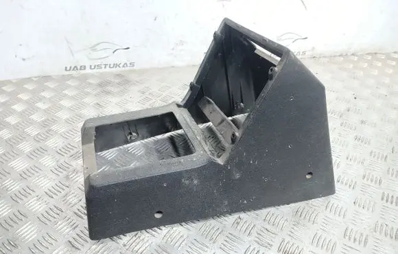 Ford Granada Center console 78GBF045A36AAW