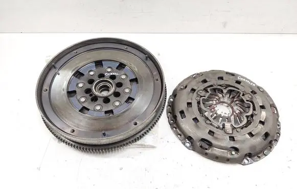 Chrysler PT Cruiser Flywheel A6640300005 04668682AC 917400401
