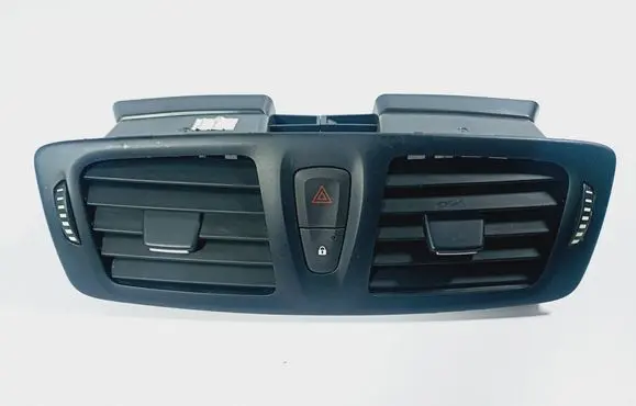 Renault Megane III Rear air vent grill
