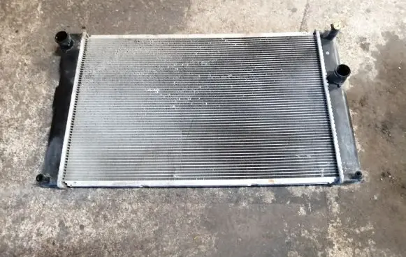 Toyota Prius+ (ZVW40) Coolant radiator 3729 4221360821