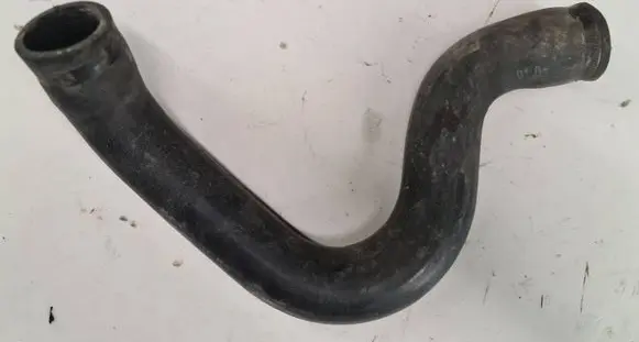 Volvo S60 Engine coolant pipe/hose 08671393