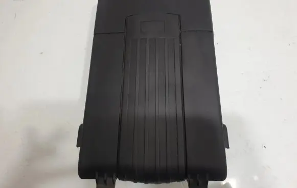 Skoda Superb B6 (3T) Battery box tray cover/lid 1K0915443C