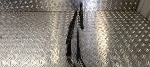 Subaru Outback (BS) Front wiper blade arm 8523 2466