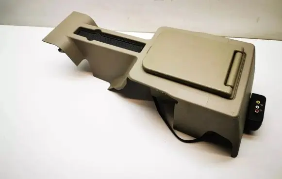 Volvo XC90 Glove box central console 8665779 8665781