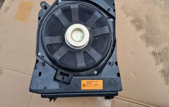BMW 3 F30 F35 F31 Subwoofer speaker 9210151