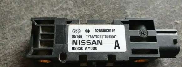 Nissan Primera Airbag deployment crash/impact sensor 98830AY000