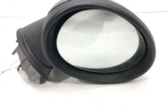 Front door electric wing mirror