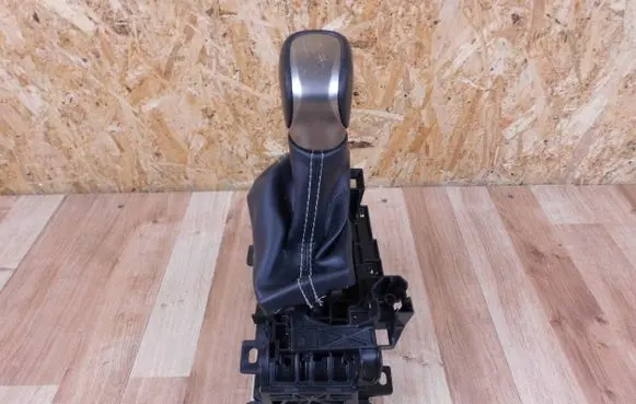 Lexus NX Gear shift rod 3355078021