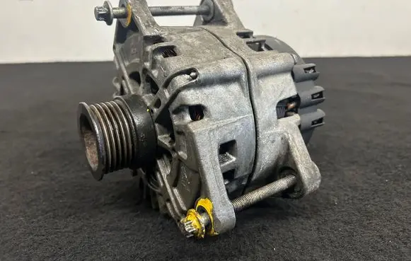 Mercedes-Benz E W212 Generator/alternator A0141540902 2605594