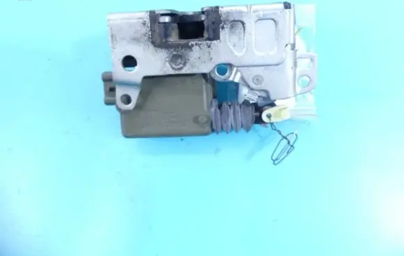 Iveco Daily 4th gen Front door lock IMPRK1091194