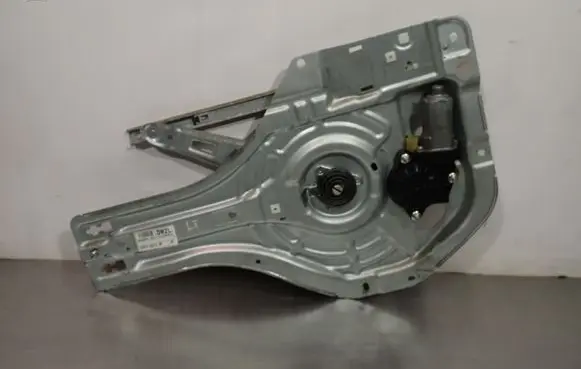 Hyundai Tucson JM Rear door window regulator with motor 83470-2E010