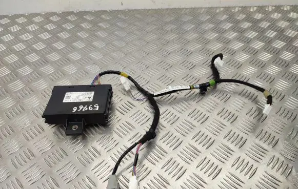 Mazda 3 Door control unit/module BCKA675L0C
