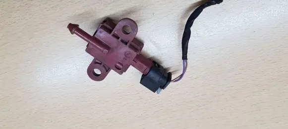 BMW 5 G30 G31 Airbag deployment crash/impact sensor 9337656
