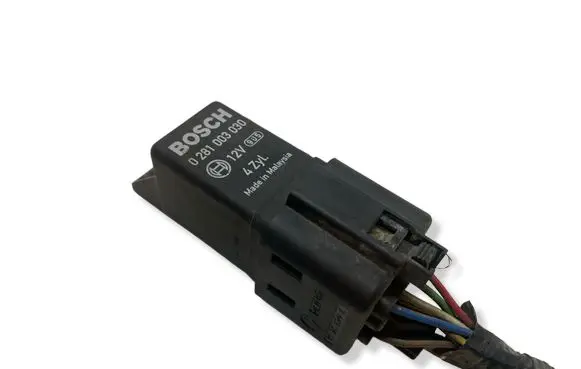 Honda CR-V Glow plug pre-heat relay 0281003030