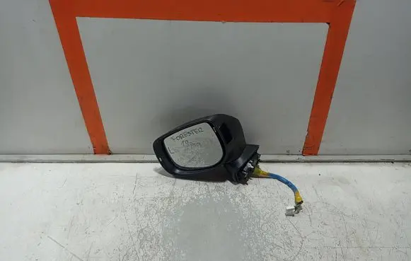 Subaru Forester SK Front door electric wing mirror