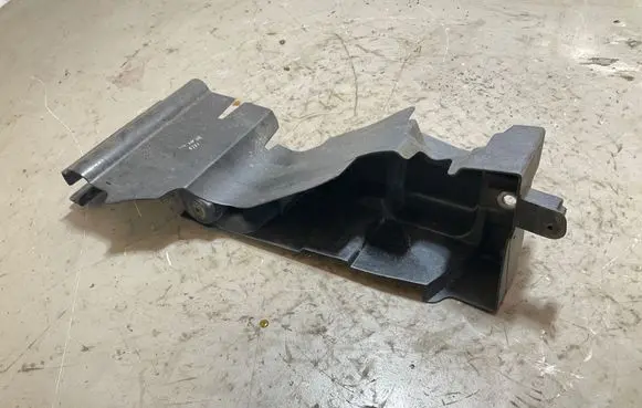 Mercedes-Benz Sprinter W906 Side radiator support slam panel A9068890131
