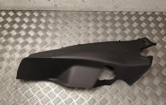Toyota Prius (XV60) (C) pillar trim 6255247110