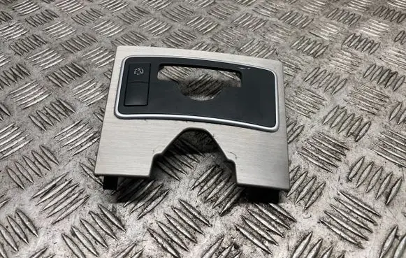 Mercedes-Benz E W212 Other dashboard part A212680XX07 A2129054800