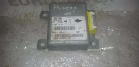 Nissan Primera Airbag control unit/module 285569F105 0285001193