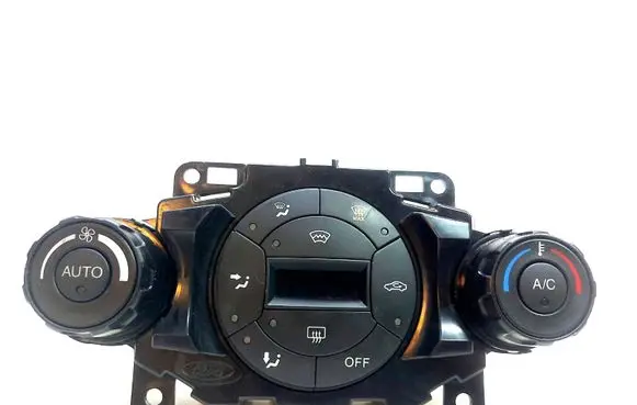 Ford Fiesta Climate control unit 8A6T18C612 8A6T18C612BA