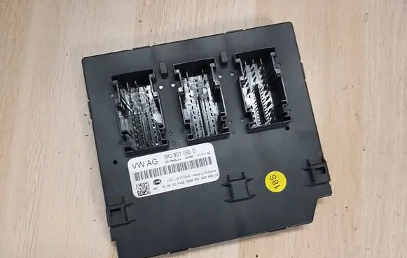 Audi A1 Comfort/convenience module 8X0907063G