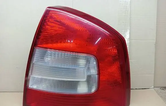 Skoda Octavia Mk2 (1Z) Rear/tail lights 1Z5945096B 1Z5945112B VP4SHX13404B