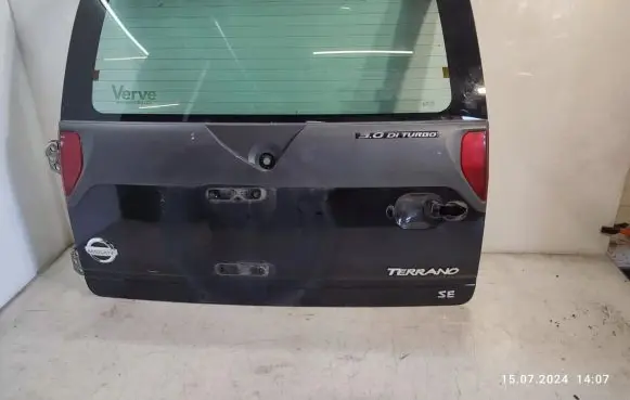 Nissan Terrano Tailgate/trunk/boot lid