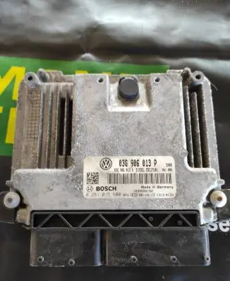 Seat Ibiza IV (6J,6P) Engine control unit/module 03g906013p