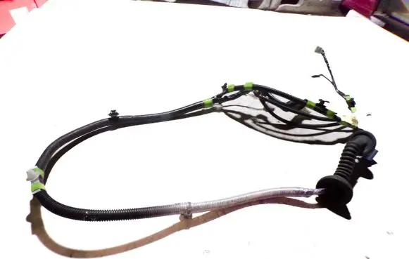 Lexus RX 330 - 350 - 400H Rear door wiring loom 8215448110