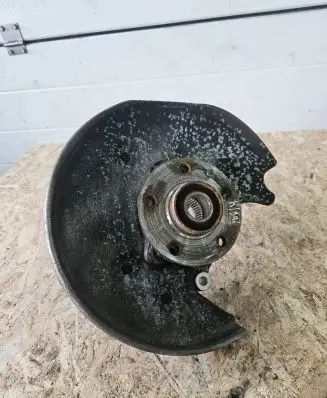 Porsche Macan (95B) Rear wheel hub 8R0505435C