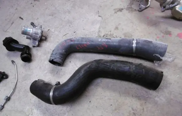 Iveco Daily 6th gen Intercooler hose/pipe 5802081541